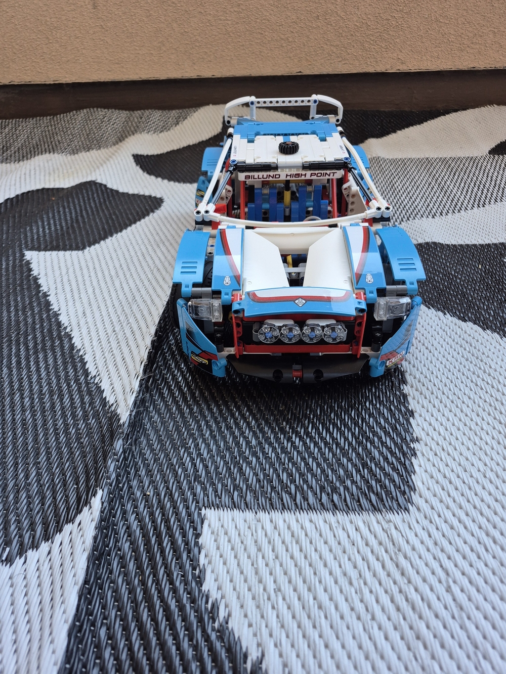 Lego Technic Rally Car - Picture 3 of 9